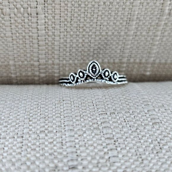 Women Rings Set of 5 rings Fashion Jewelry Silver Tone Rings Size 6.5 - Picture 8 of 10